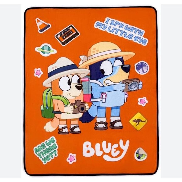 Bluey Silky Soft Throw, Bluey Plush Toy & Bluey Flavored Lip Balm Set. New - Picture 2 of 12